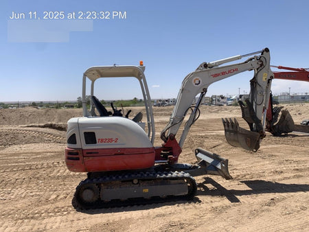 2020 TAKEUCHI TB235-2R