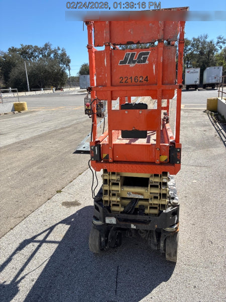 2022 JLG ES1932