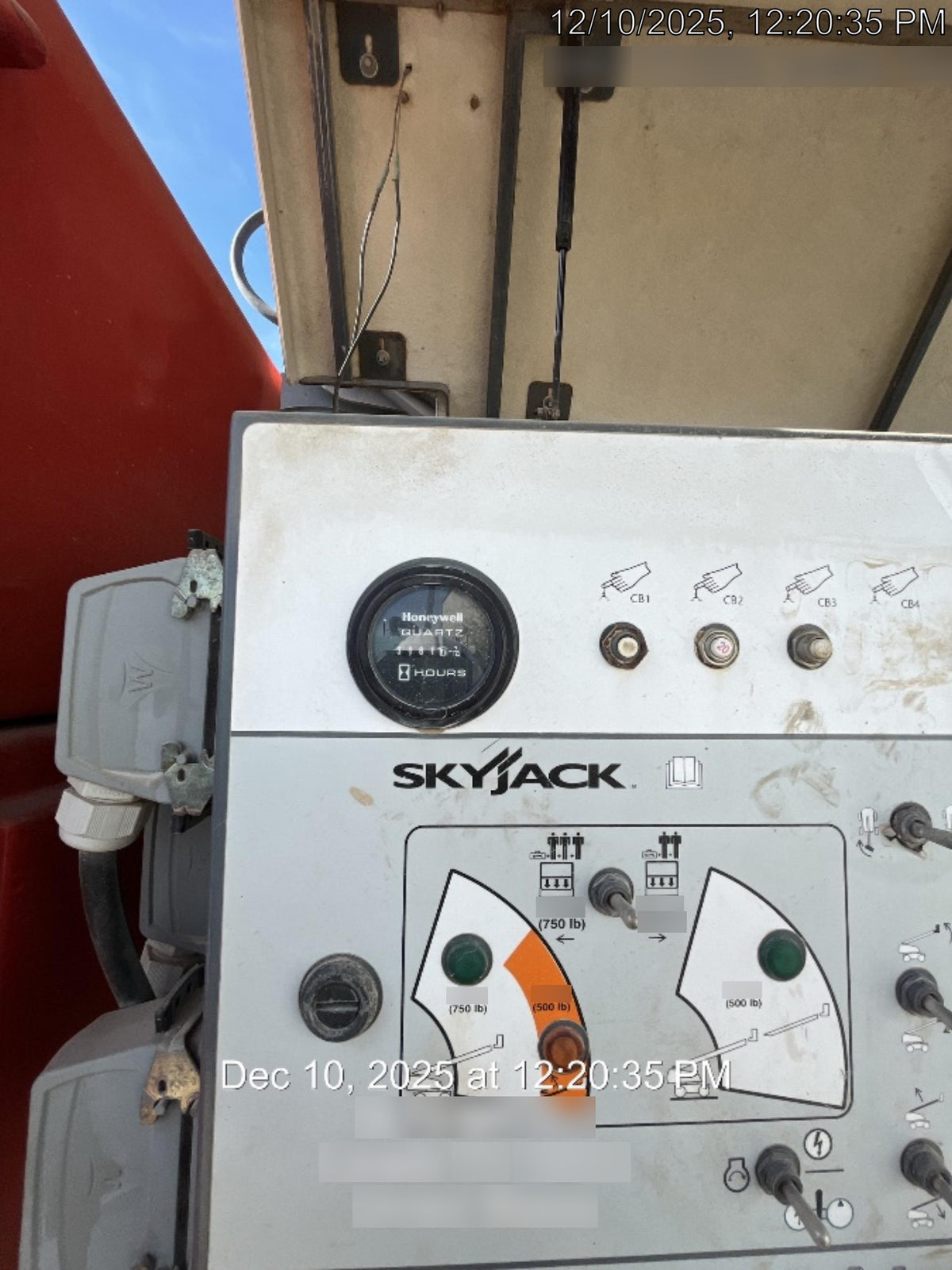 2016 SKYJACK SJ86T
