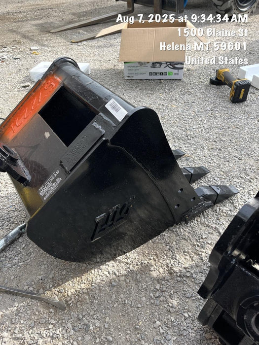 2025 TAKEUCHI 18" HD Bucket - Takeuchi