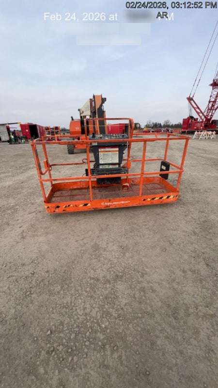 2023 JLG 860SJ