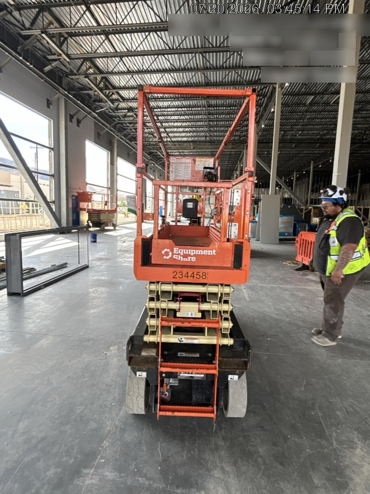 2022 JLG ES2632