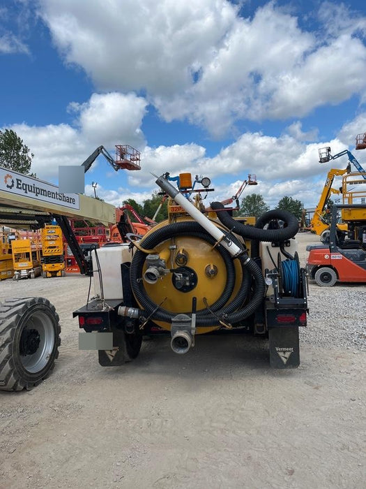 2023 VAC-TRON LP573XDT