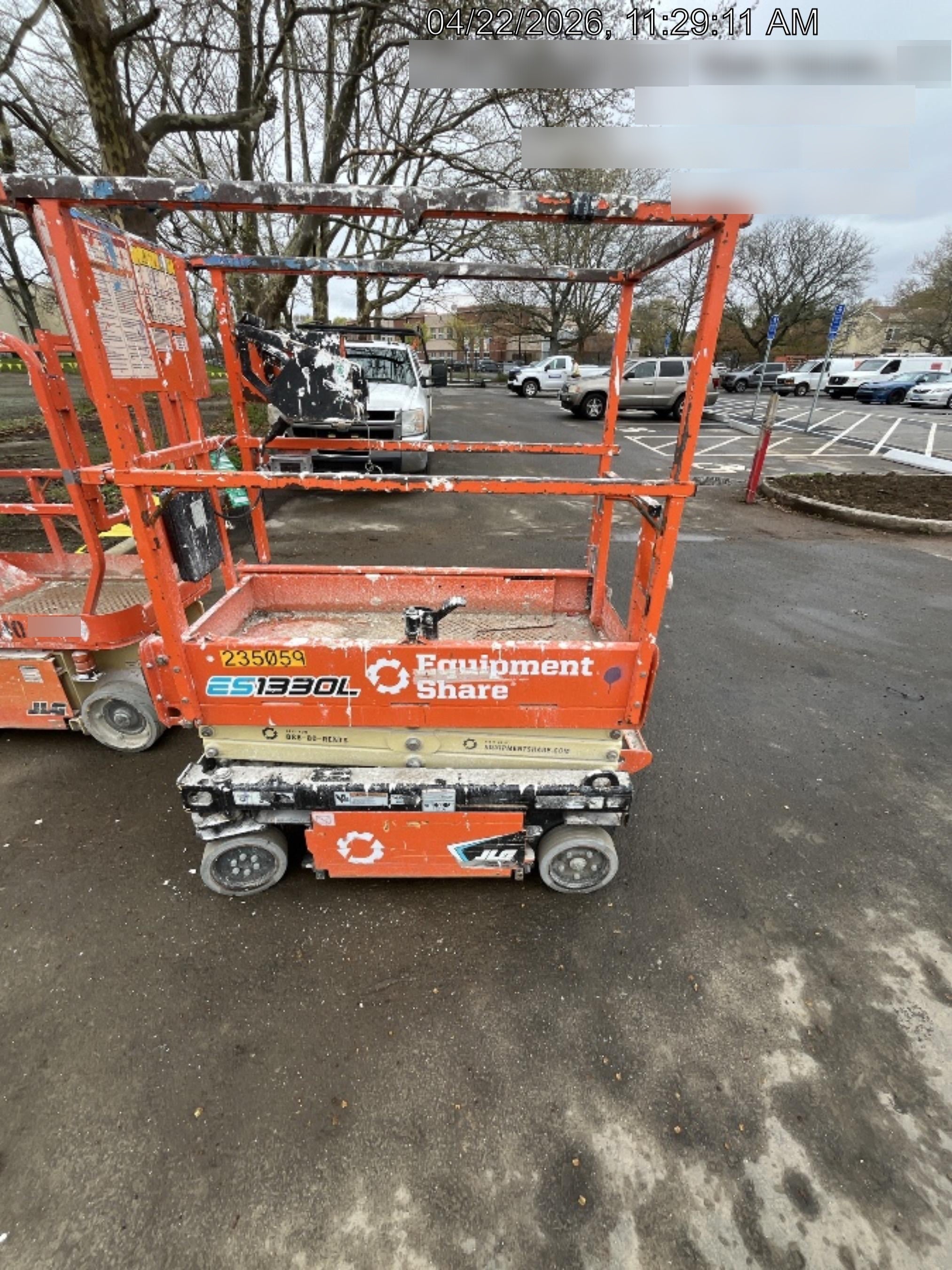 2022 JLG ES1330L