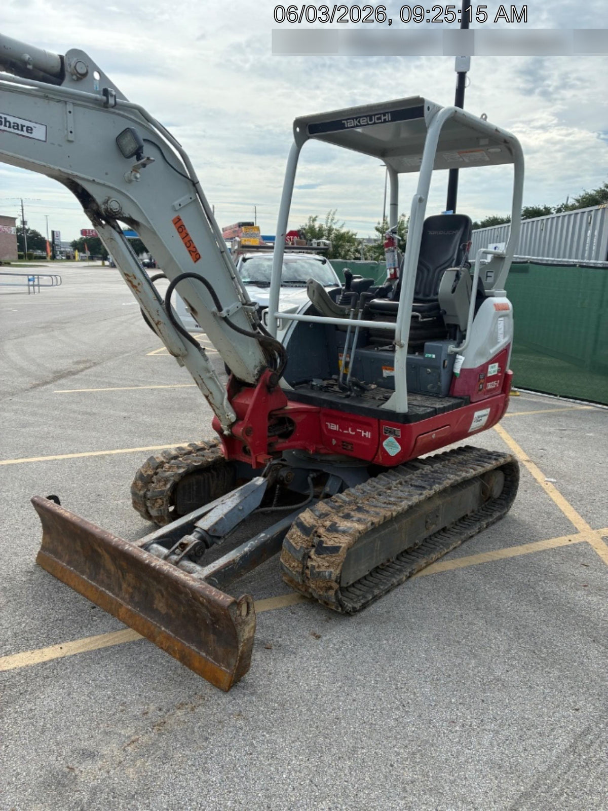 2021 TAKEUCHI TB235-2R