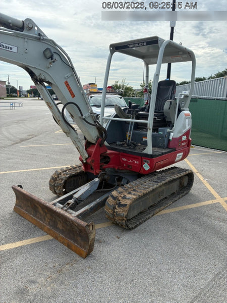 2021 TAKEUCHI TB235-2R