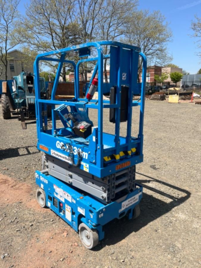 2021 GENIE GS-1330m