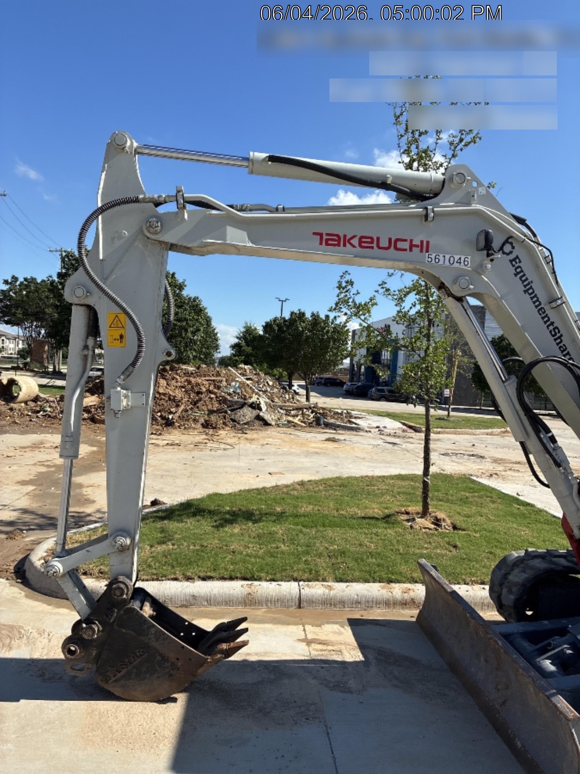 2025 TAKEUCHI TB250-2R