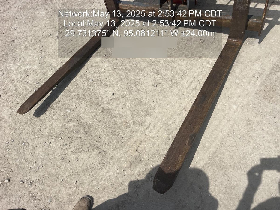 2018 Manitou MTA10055 Manitou MTA 10055 w/Cab/Heat/AC, Work Lights/Strobe, Aux Hyd, Solid Tires, Lift Hook, 66" Carriage, 60" Forks