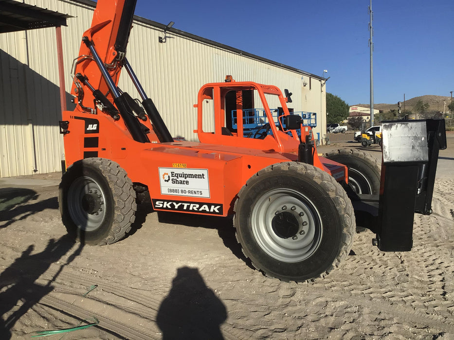 2020 Skytrak 12054 74Hp, Canopy, FF Tires, Work Lights, Beacon, Aux Hydraulics, Back up Alarm, Lifting Eye, ES Decals