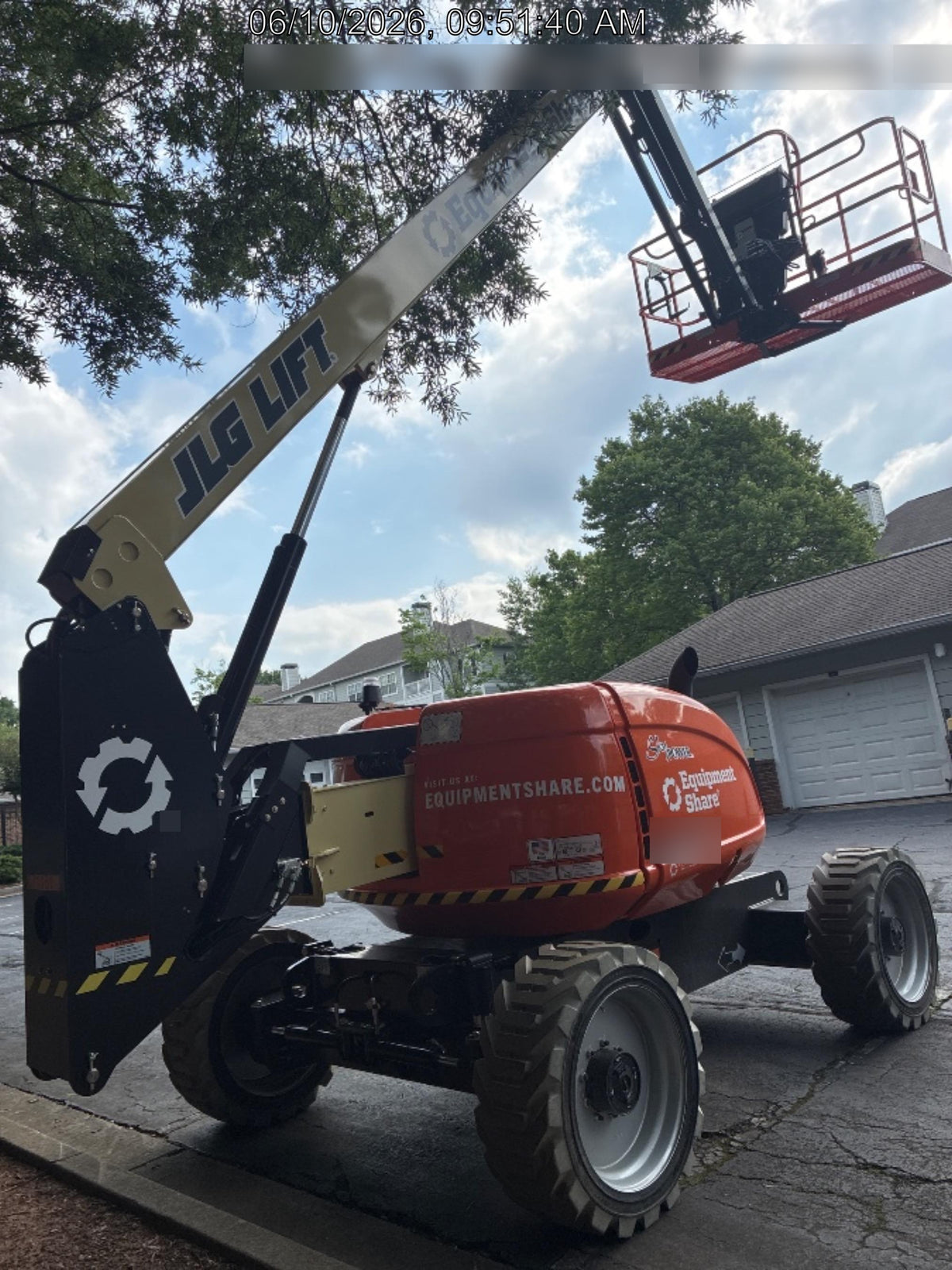 2026 JLG 600AJ