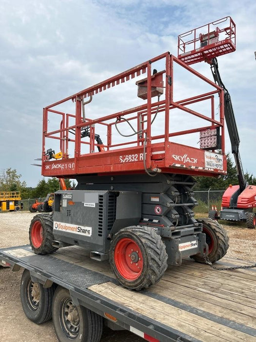 2017 SKYJACK SJ6832 RT