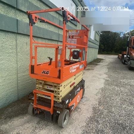 2022 JLG ES1932