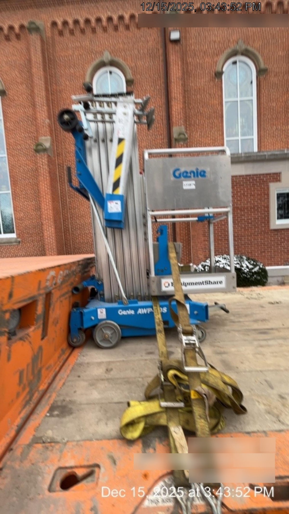 2023 GENIE AWP-30S DC