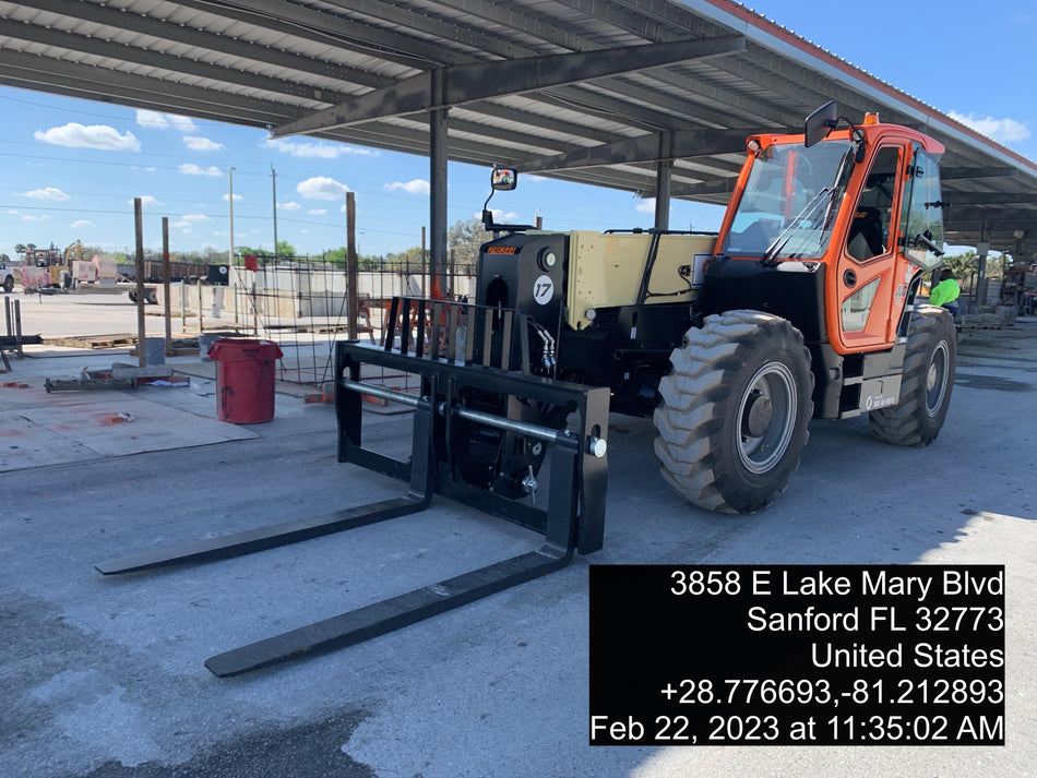 2023 JLG 1732