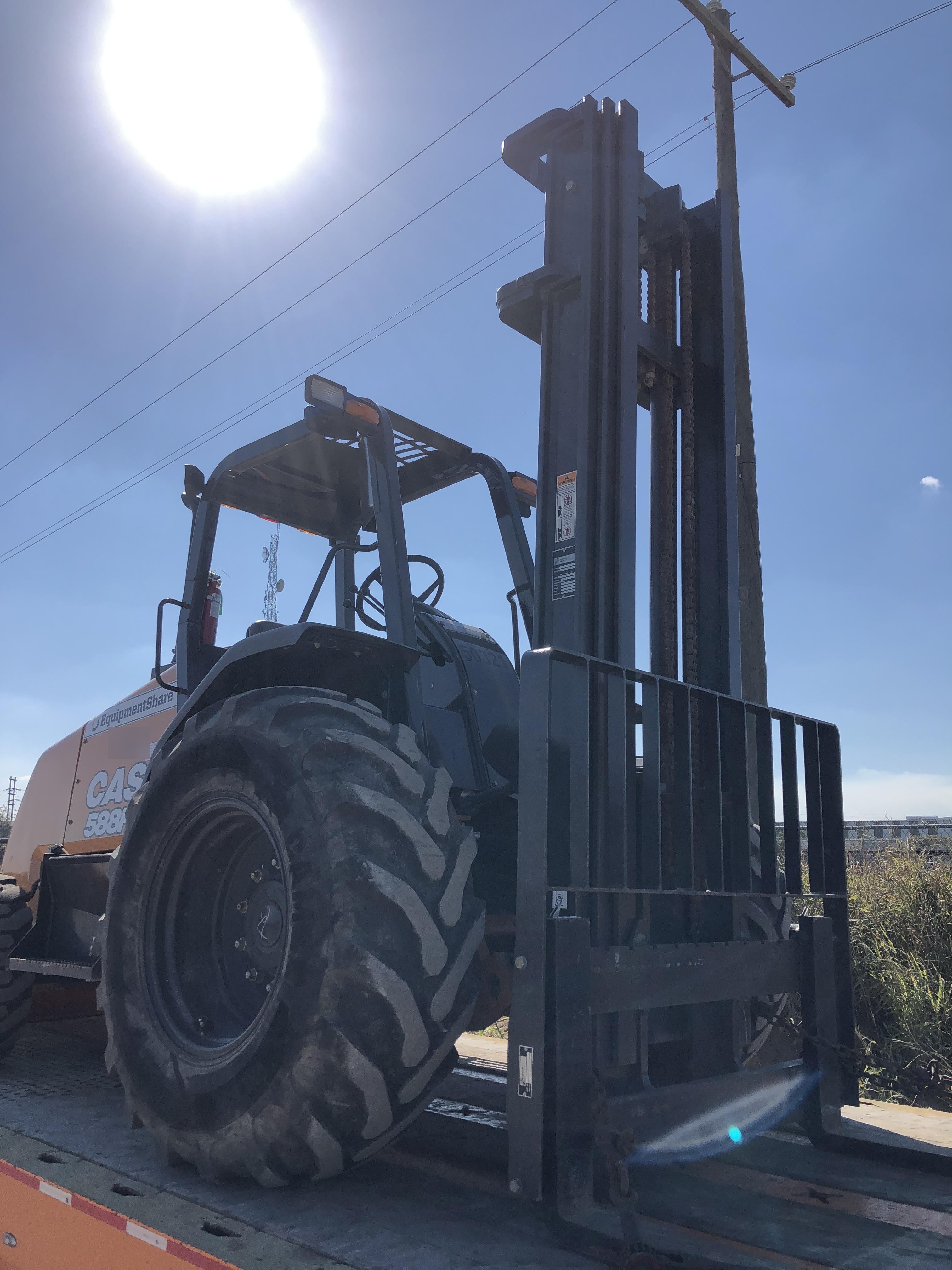 2018 CASE 588H