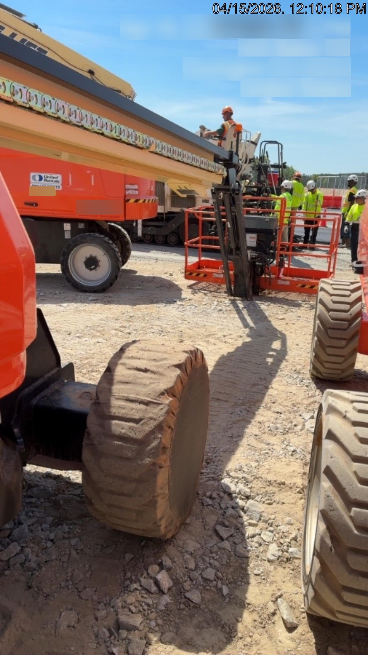 2025 JLG 660SJ