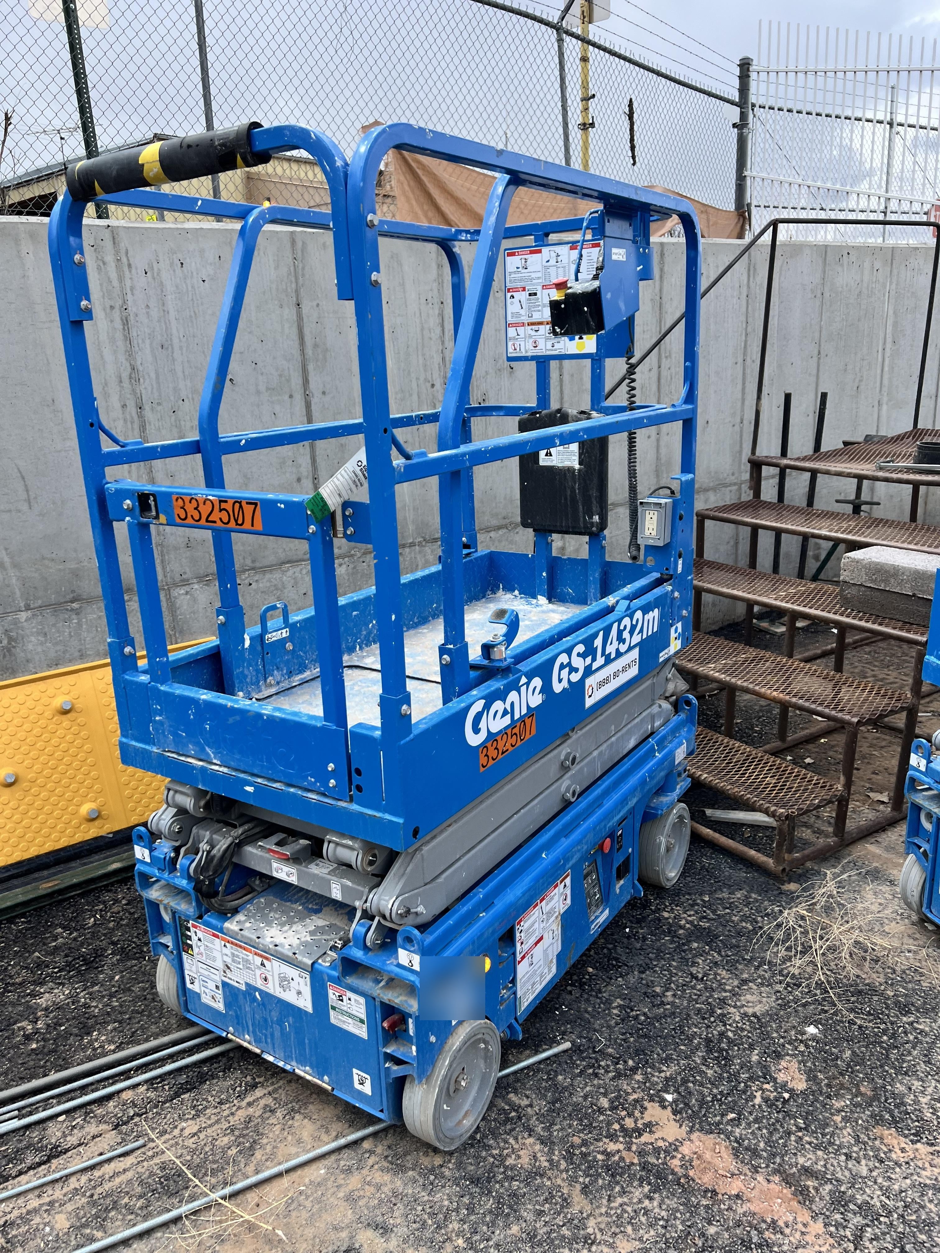 2023 GENIE GS-1432