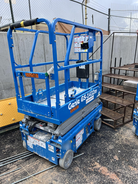 2023 GENIE GS-1432