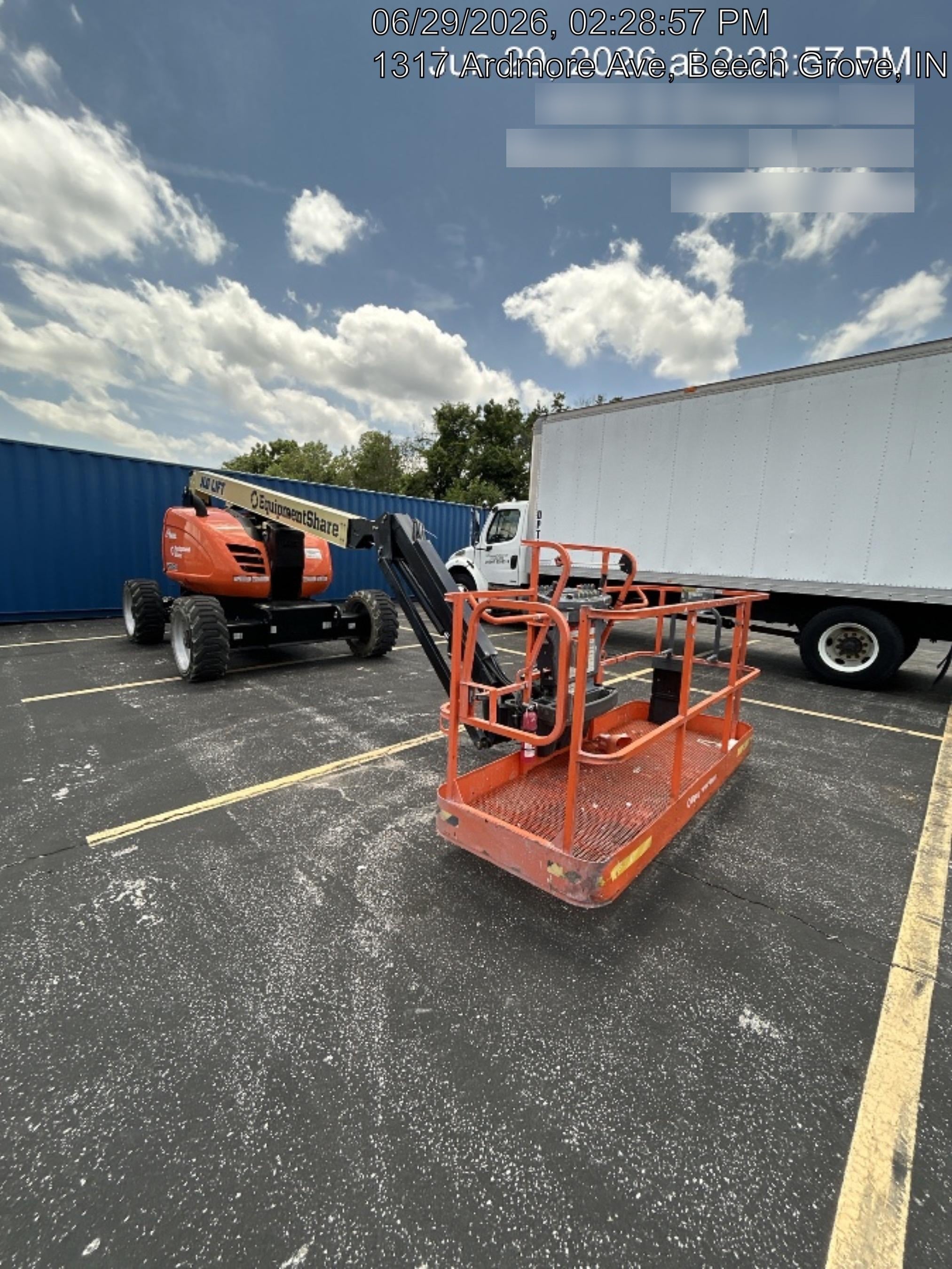 2023 JLG 600AJ