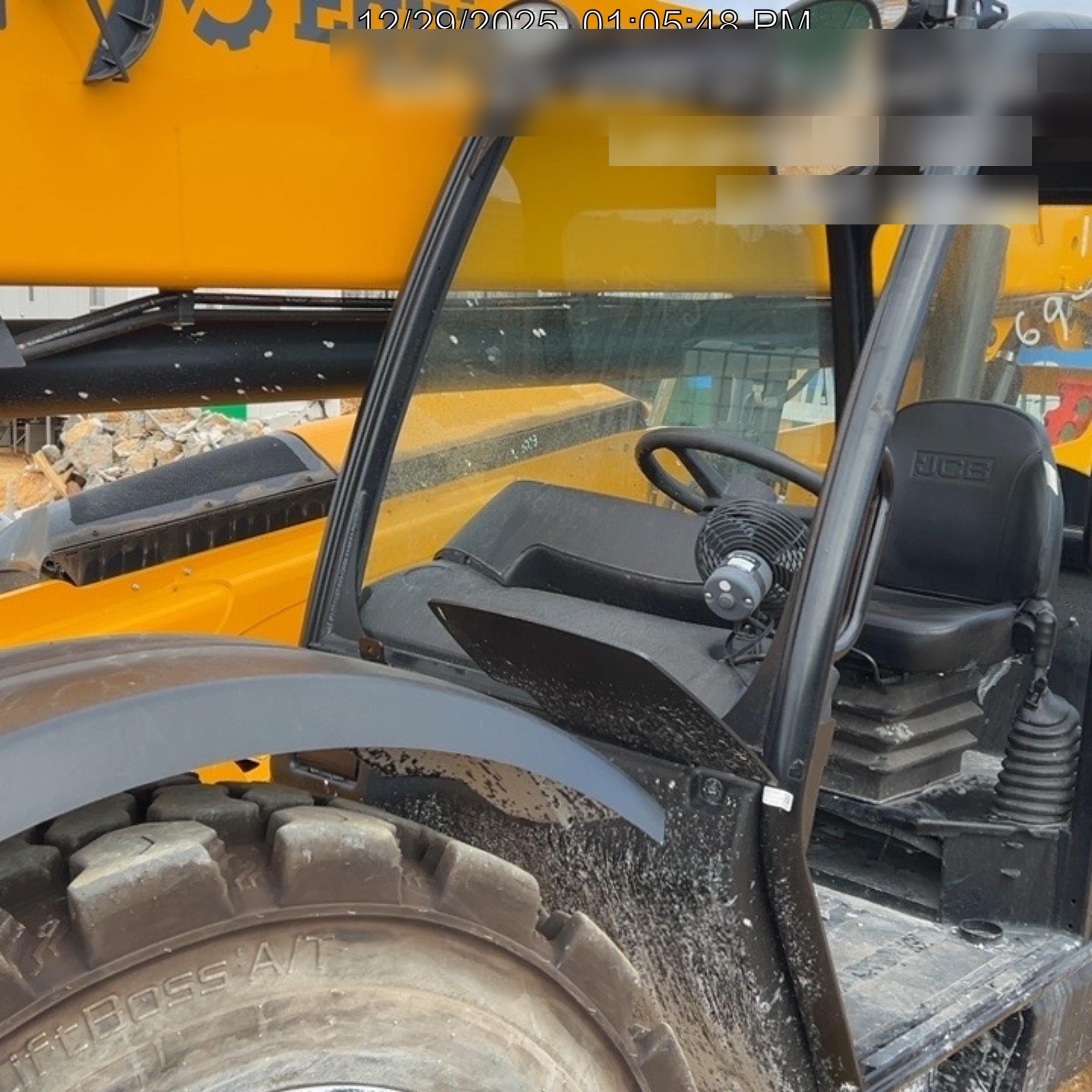 2025 JCB 512-56