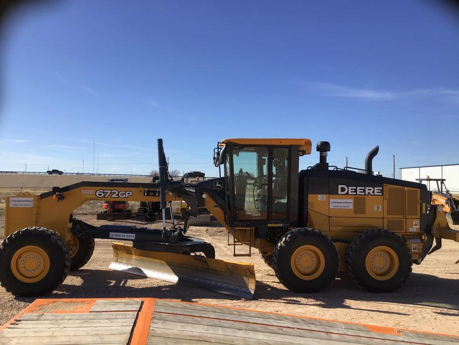 2020 JOHN DEERE 672G