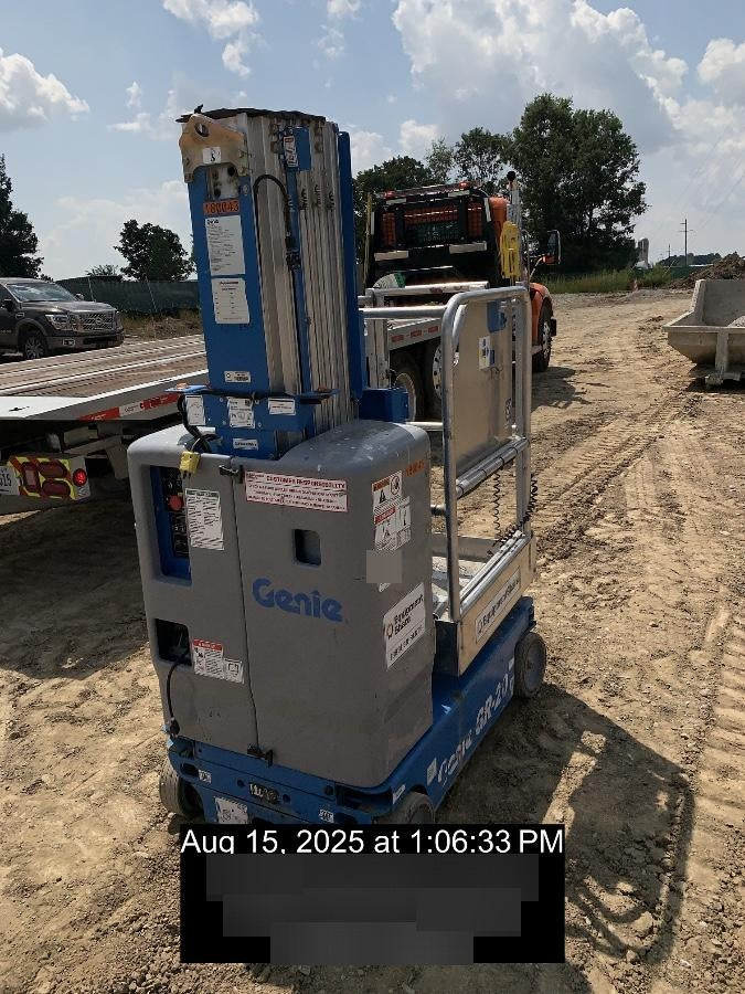 2021 GENIE GR-20