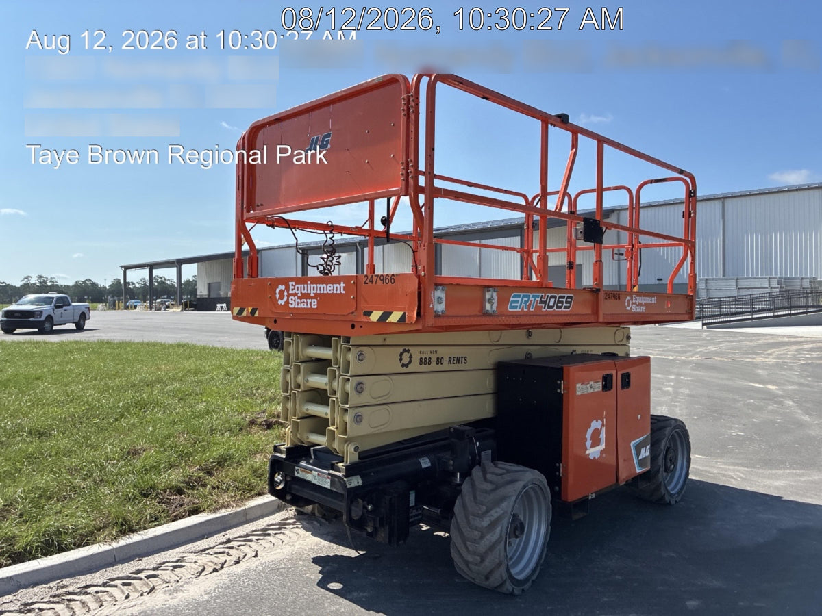 2022 JLG ERT4069
