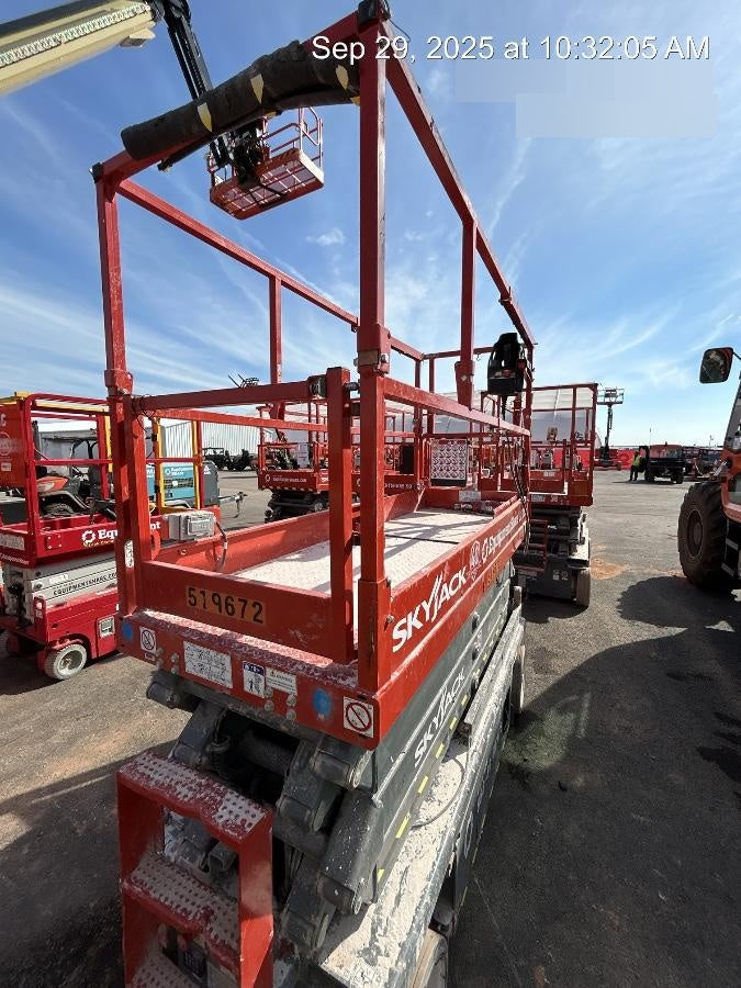2025 SKYJACK SJ3226