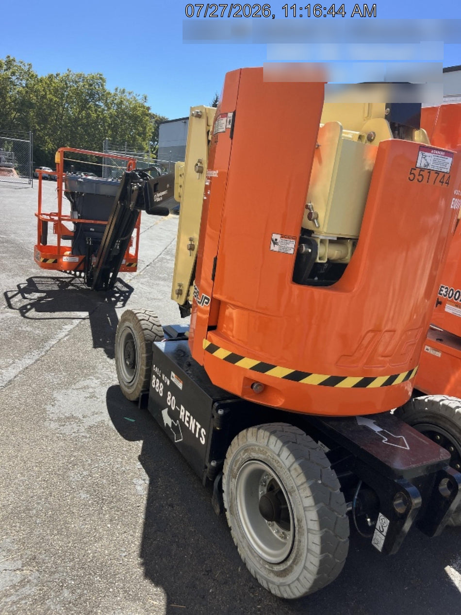 2025 JLG E300AJP
