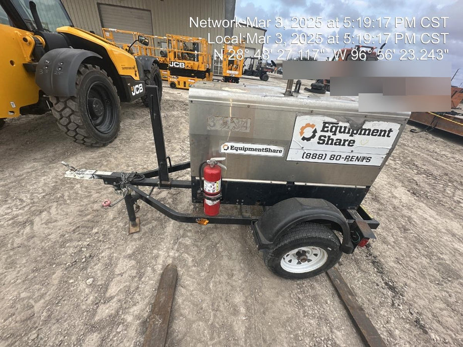 2019 Lincoln Electric Vantage 322 Welder Ready-Pak 3, Two wheel trailer, Fender and Light kit, Cable Rack