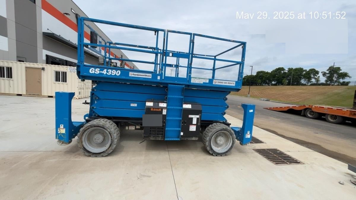 2020 GENIE GS-4390 RT