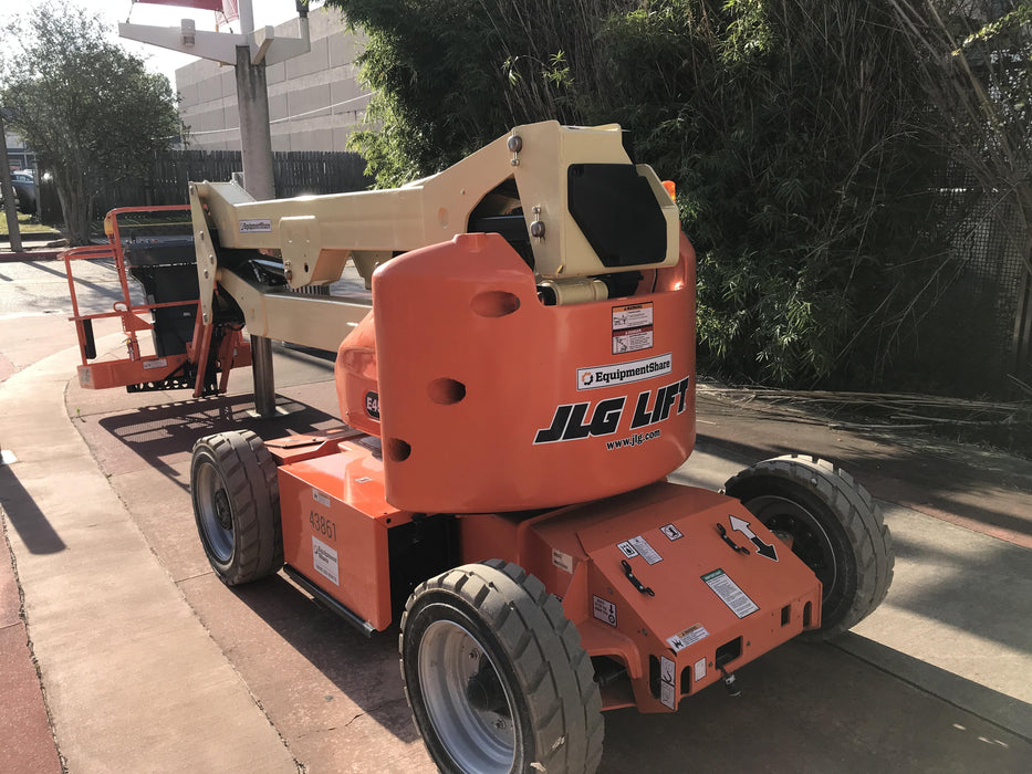 2019 JLG E450AJ