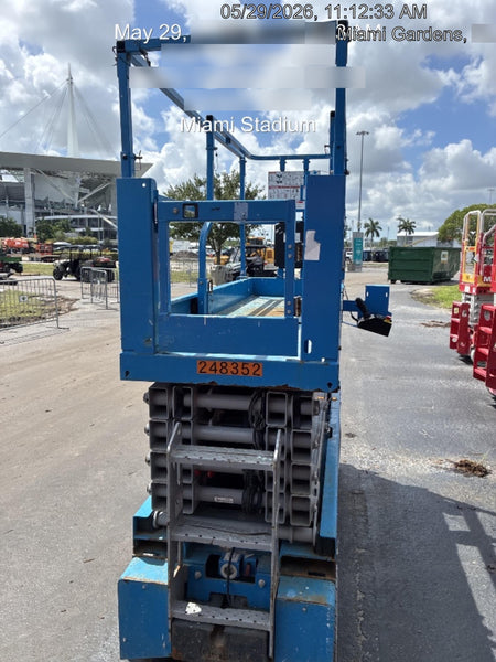 2022 GENIE GS-3232