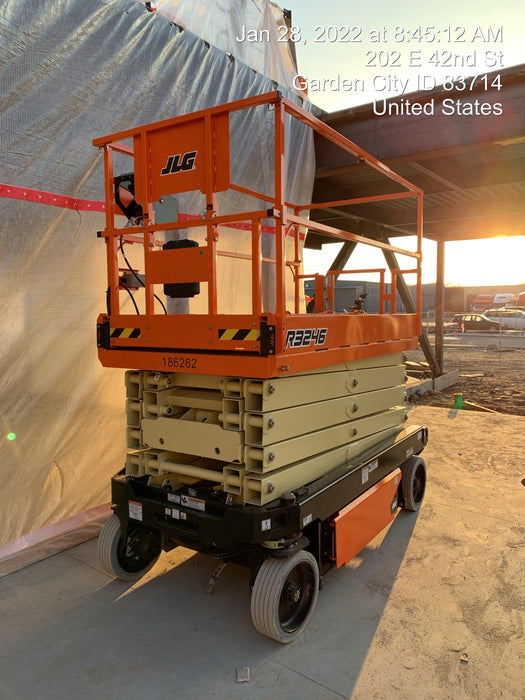 2021 JLG R3246