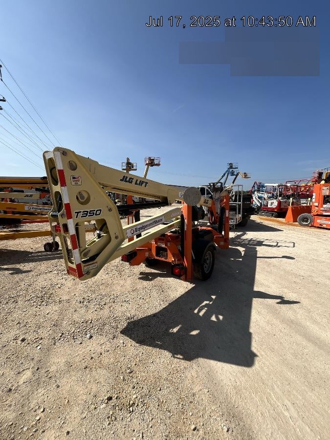 2022 JLG T350