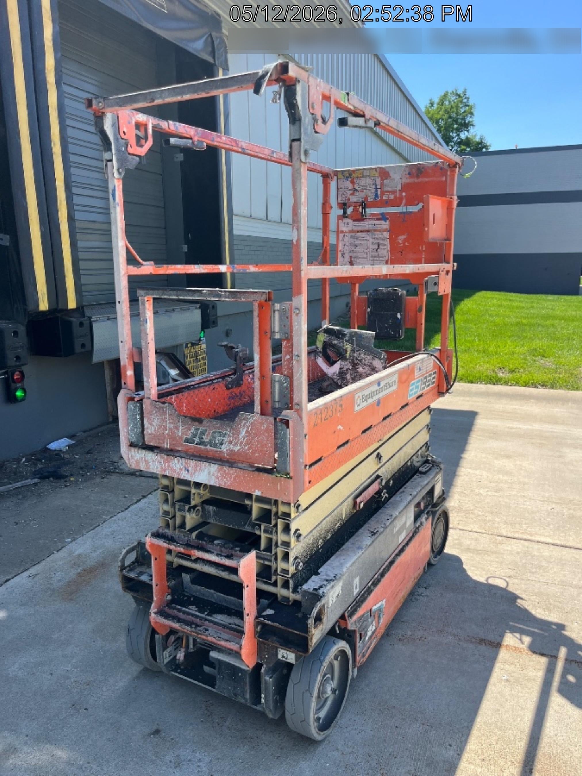 2022 JLG ES1932