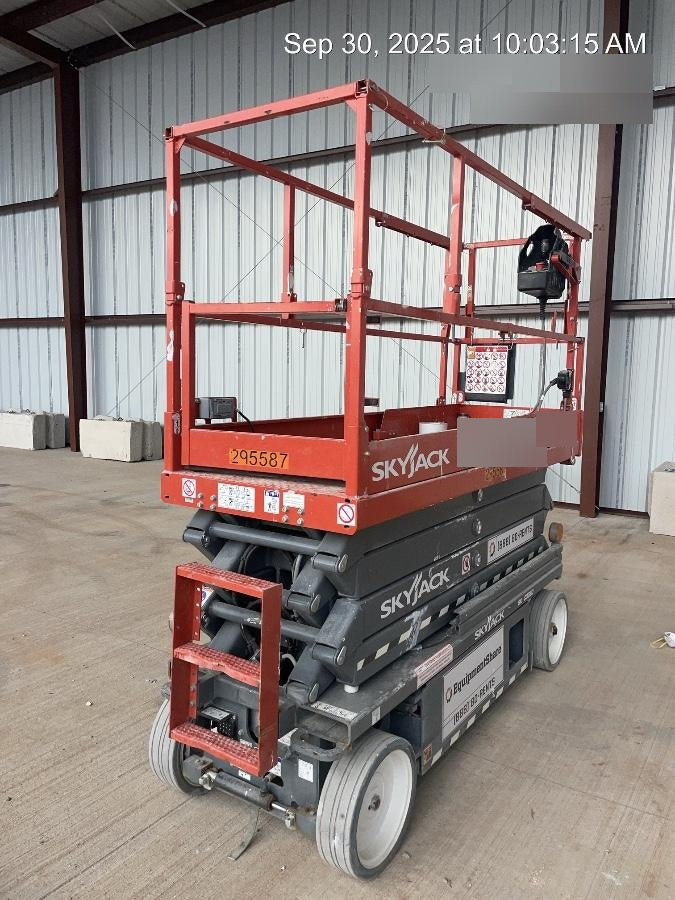 2023 SKYJACK SJ3226