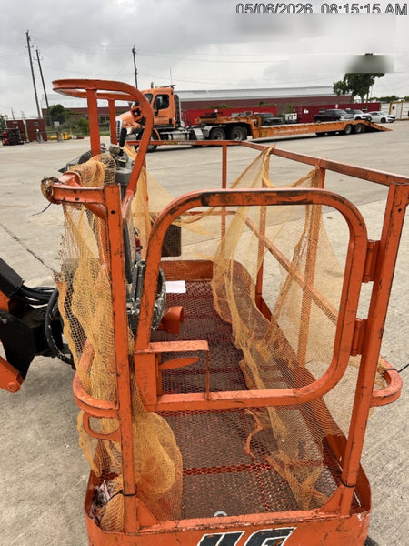 2022 JLG 660SJ