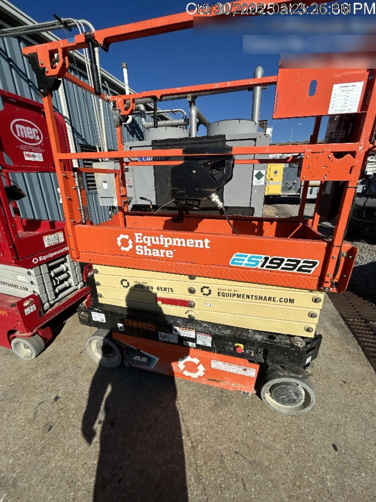 2024 JLG ES1932