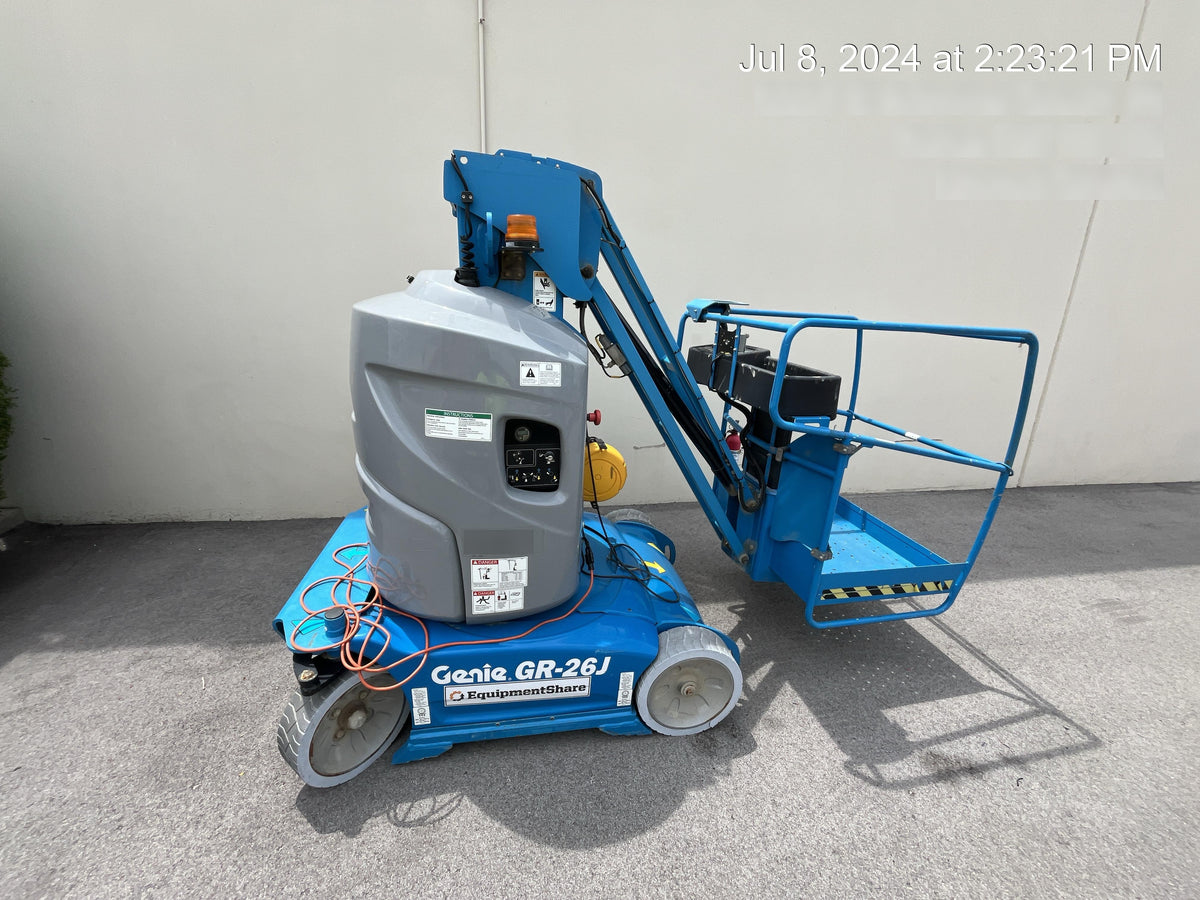 2020 GENIE GR-26J