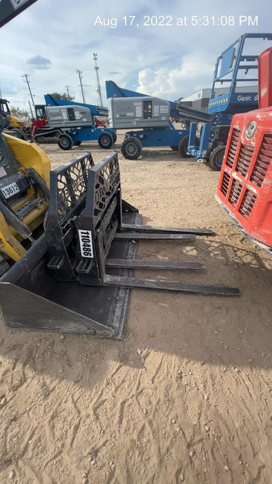 2020 EMKAY 48" Pallet Forks - Emkay