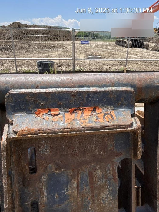 2019 BOBCAT 74" Rock Bucket - Bobcat