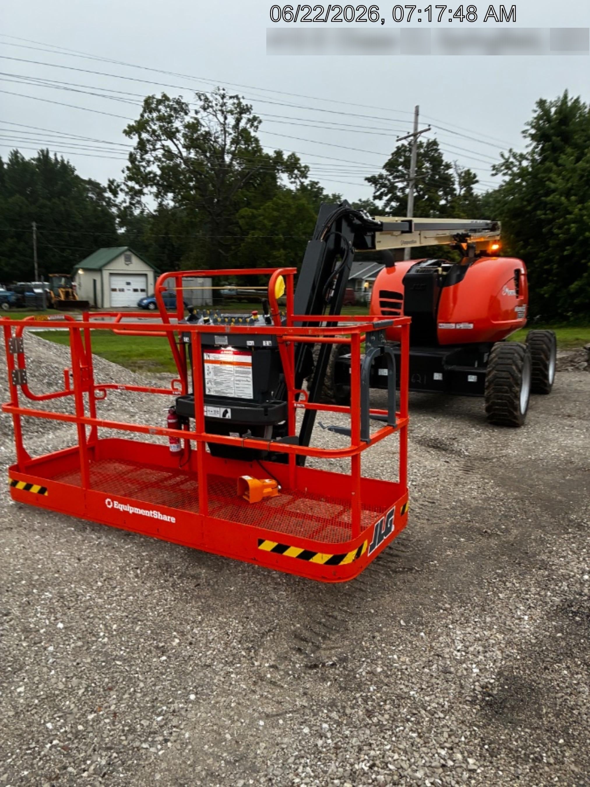 2025 JLG 600AJ
