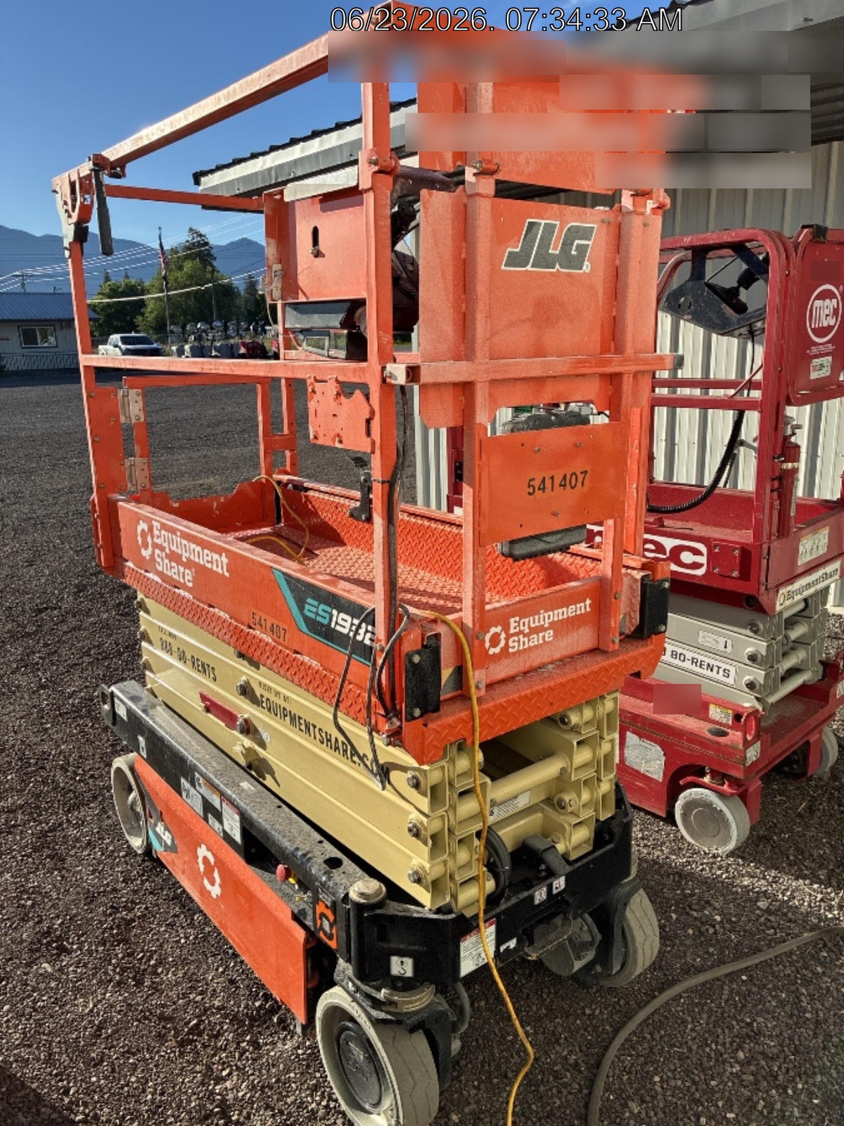 2025 JLG ES1932