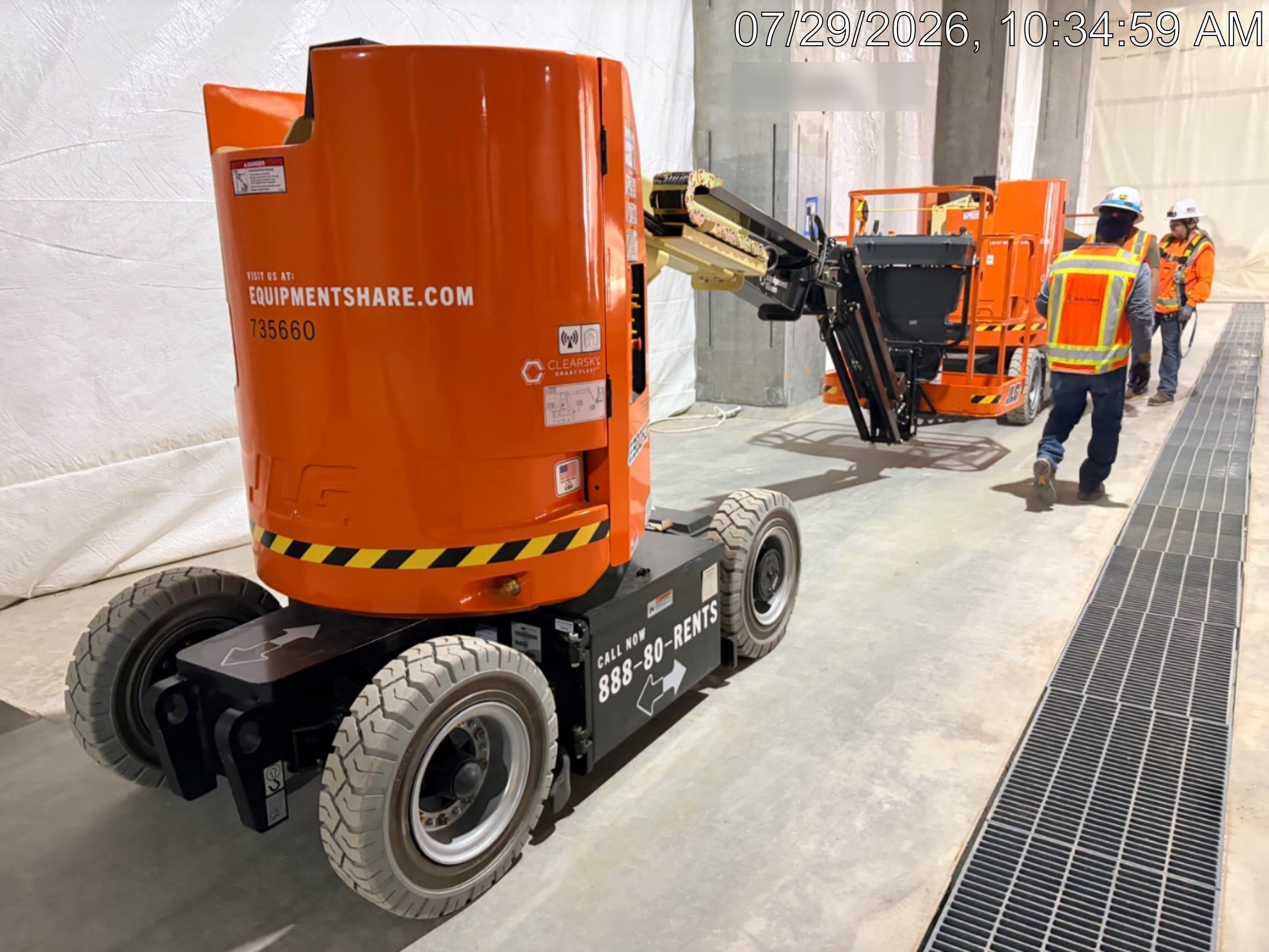 2026 JLG E300AJP