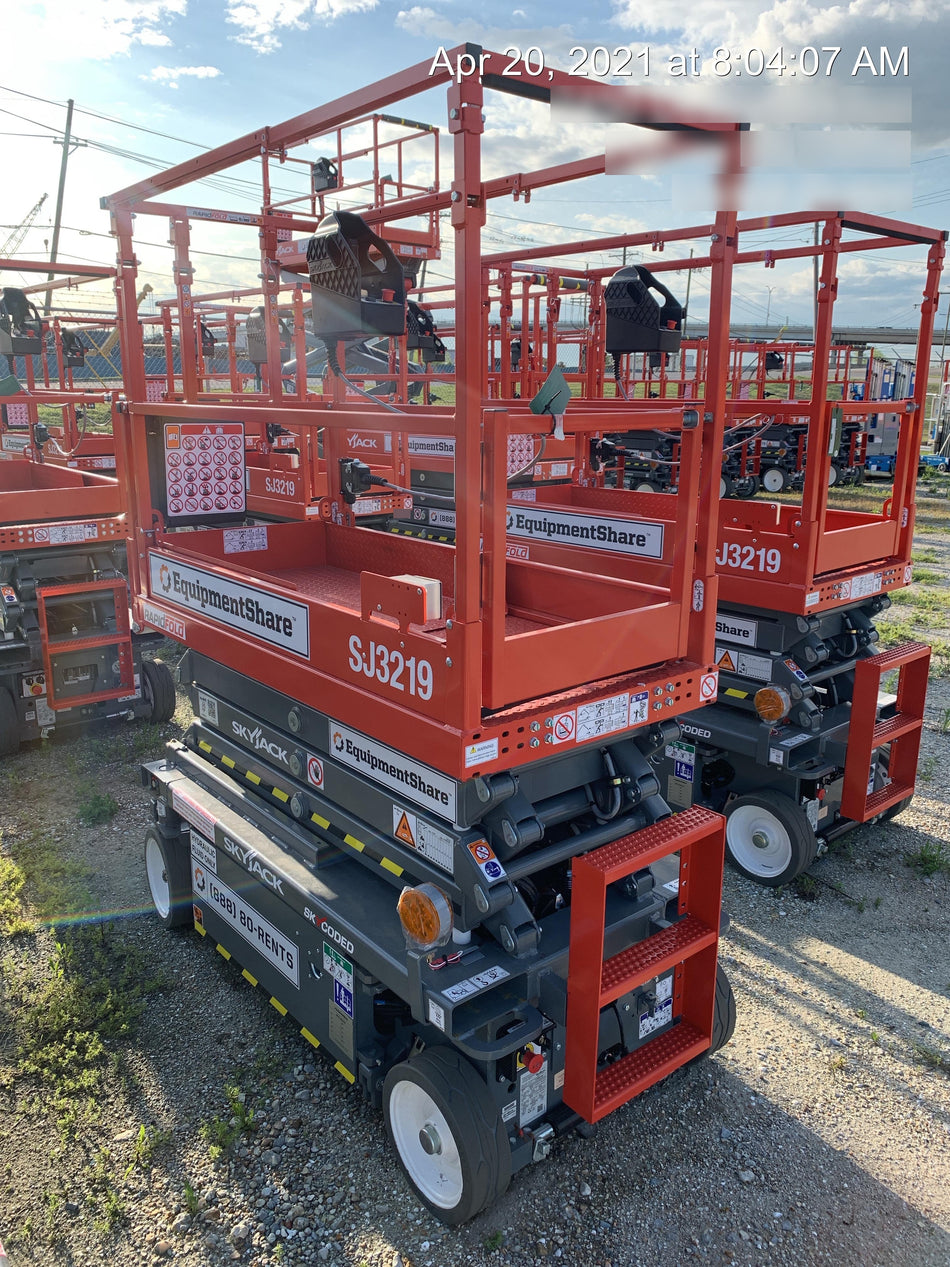 2021 SKYJACK SJ3219