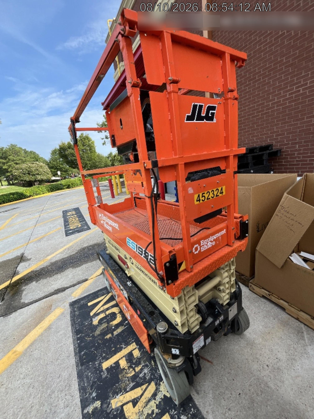 2024 JLG ES1932