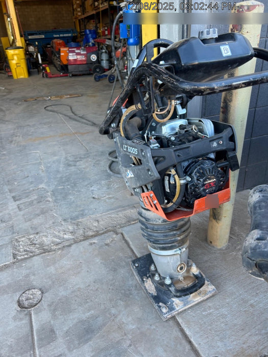 2025 HUSQVARNA LT6005