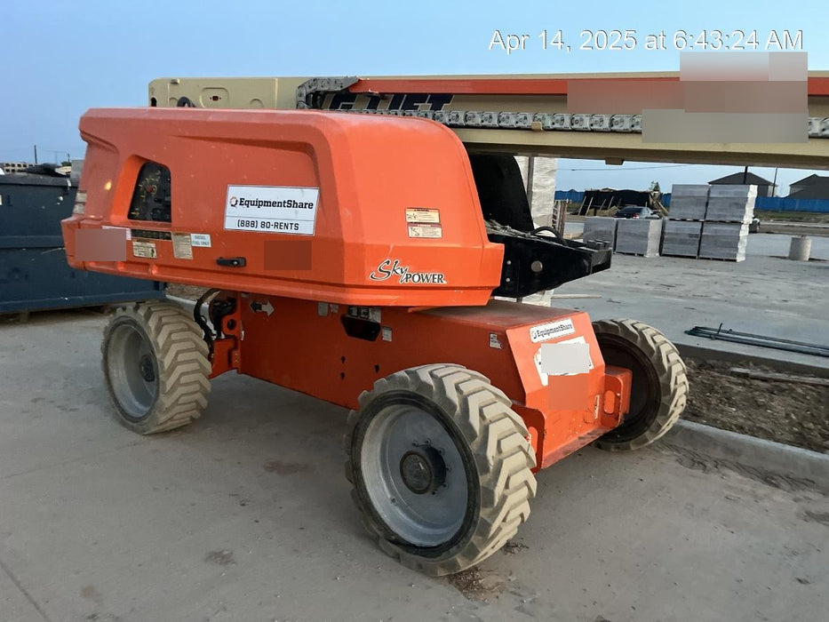 2019 JLG 660SJ